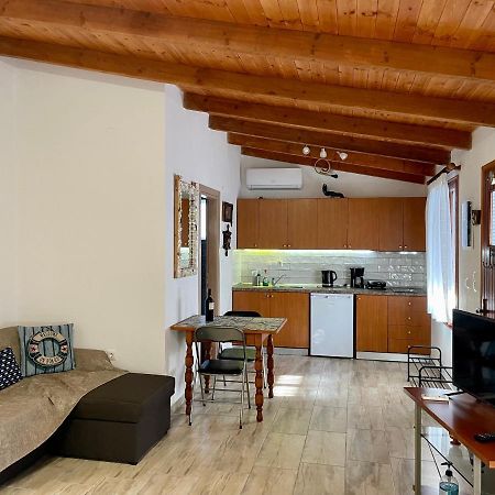 Apartament Waterfront Studio Nea Iraklitsa Zewnętrze zdjęcie
